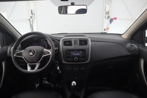 Хэтчбек Renault Sandero 2020 года, 1400000 рублей, Брянск