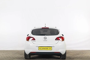 Хетчбэк Opel Astra 2011 года, 719000 рублей, Тюмень