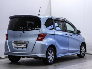 Минивэн Honda Freed 2010 года, 940000 рублей, Красноярск