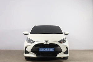 Хетчбэк Toyota Yaris 2020 года, 1199000 рублей, Новосибирск