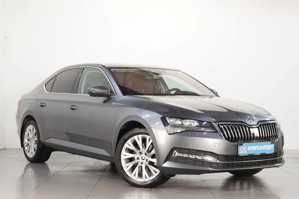 Лифтбек Skoda Superb 2022 года, 3329000 рублей, Челябинск