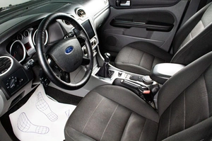 Седан Ford Focus 2011 года, 819000 рублей, Сургут
