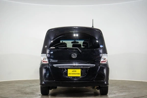 Минивэн Honda Freed 2013 года, 1229000 рублей, Оренбург