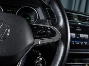 Внедорожник Volkswagen Tiguan 2021 года, 2100000 рублей, Волгоград