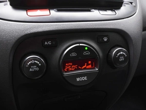 Хетчбэк Kia Rio 2011 года, 770000 рублей, Волгоград