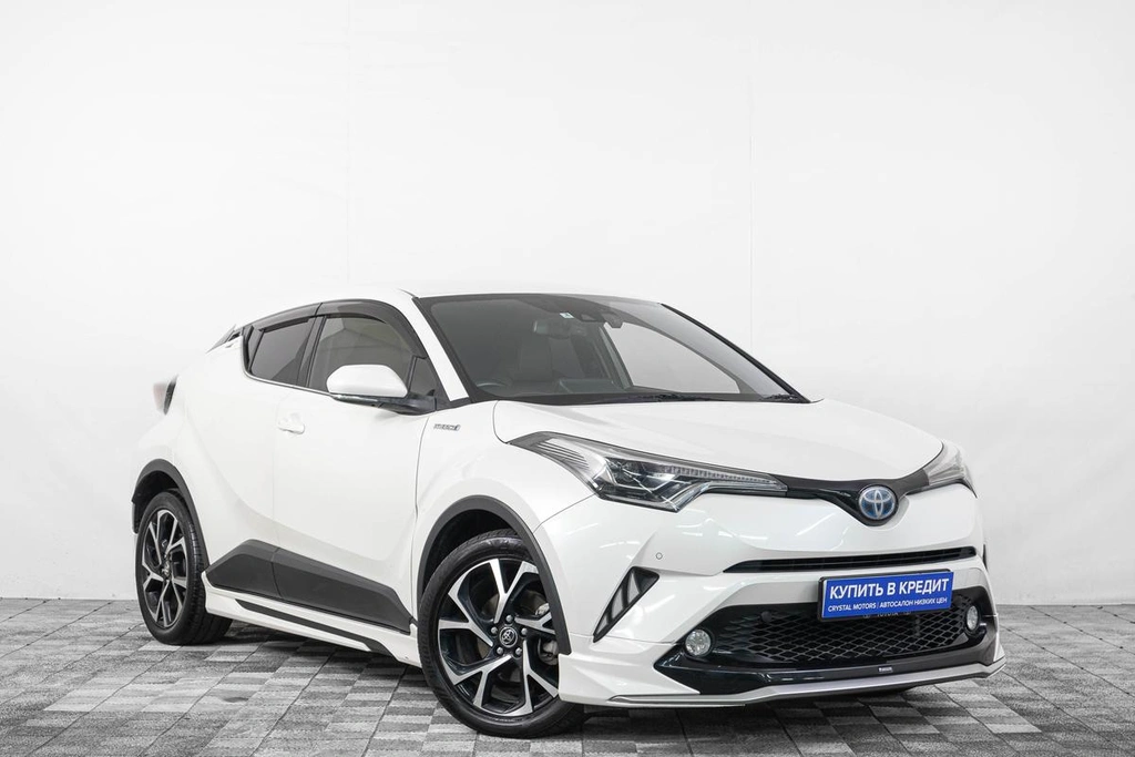 Внедорожник Toyota C-HR 2017 года, 2359000 рублей, Кемерово