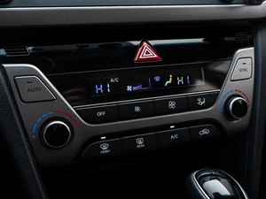 Седан Hyundai Elantra 2018 года, 1660000 рублей, Краснодар