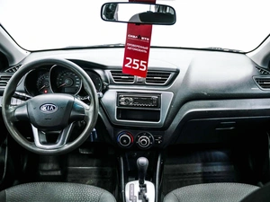 Седан Kia Rio 2012 года, 865000 рублей, Красноярск