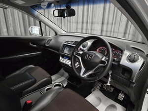 Минивэн Honda Stream 2010 года, 1130000 рублей, Красноярск