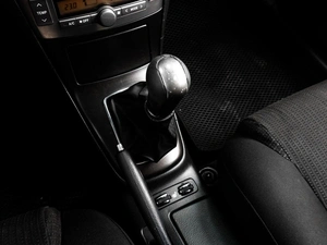 Седан Toyota Avensis 2007 года, 637000 рублей, Тюмень