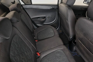 Хетчбэк Hyundai i20 2010 года, 499000 рублей, Пермь