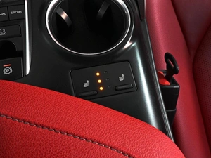 Седан Toyota Camry 2019 года, 2699000 рублей, Аксай