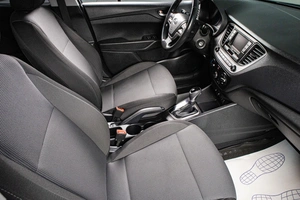 Седан Hyundai Solaris 2018 года, 1099000 рублей, Сургут