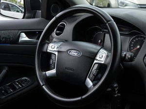 Седан Ford Mondeo 2010 года, 899000 рублей, Волгоград