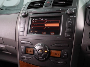 Седан Toyota Corolla Axio 2011 года, 899000 рублей, Воронеж