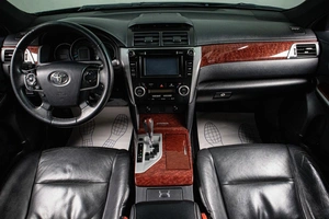 Седан Toyota Camry 2013 года, 1719000 рублей, Сургут