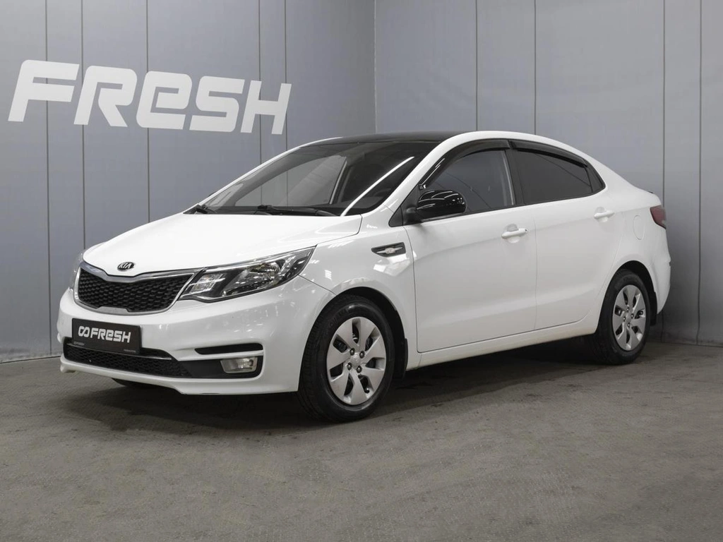 Седан Kia Rio 2016 года, 1020000 рублей, Омск