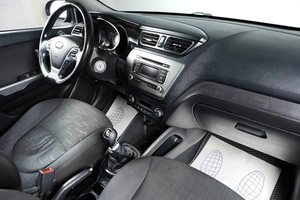 Хетчбэк Kia Rio 2016 года, 979000 рублей, Тюмень