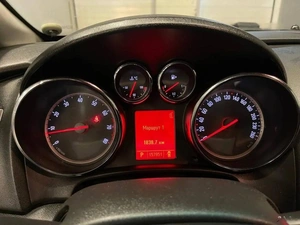 Хетчбэк Opel Astra 2011 года, 597000 рублей, Красноярск