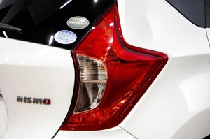 Хетчбэк Nissan Note 2015 года, 899000 рублей, Барнаул