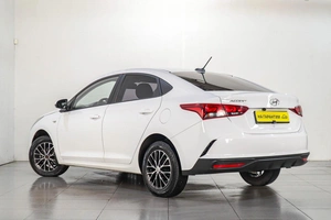 Седан Hyundai Solaris 2022 года, 1829000 рублей, Челябинск