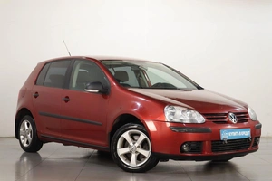 Хетчбэк Volkswagen Golf 2008 года, 729000 рублей, Челябинск