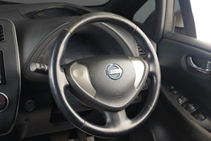 Хетчбэк Nissan Leaf 2014 года, 679000 рублей, Тюмень