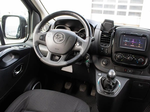 Минивэн Opel Vivaro 2018 года, 2329000 рублей, Петрозаводск