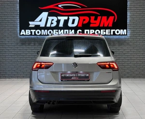 Внедорожник Volkswagen Tiguan 2020 года, 2497000 рублей, Красноярск