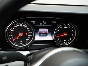 Седан Mercedes-benz E-класс 2019 года, 3020046 рублей, Москва