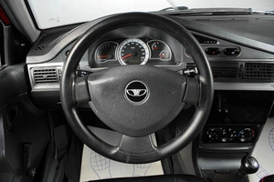 Седан Daewoo Nexia 2011 года, 429000 рублей, Тюмень