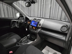 Внедорожник Toyota RAV4 2009 года, 1050000 рублей, Красноярск