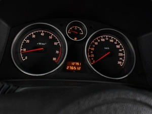 Седан Opel Astra 2012 года, 545000 рублей, Воронеж