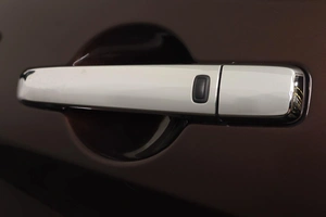 Минивэн Nissan Serena 2018 года, 2399000 рублей, Пермь