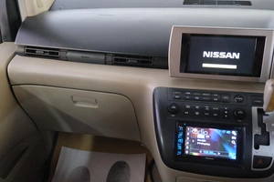 Минивэн Nissan Elgrand 2002 года, 1399000 рублей, Омск