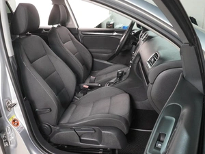 Хетчбэк Volkswagen Golf 2010 года, 979000 рублей, Воронеж