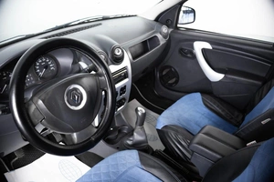 Седан Renault Logan 2012 года, 379000 рублей, Пермь