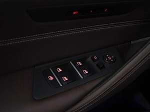 Седан BMW 5 серия 2021 года, 5599077 рублей, Москва