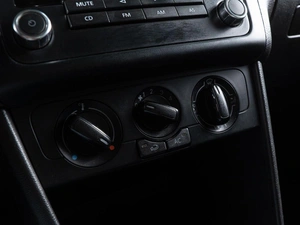 Седан Volkswagen Polo 2012 года, 820000 рублей, Волгоград