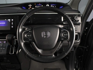 Минивэн Honda Stepwgn Spada 2015 года, 1830000 рублей, Омск