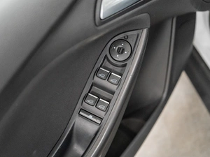 Хетчбэк Ford Focus 2018 года, 999000 рублей, Красноярск