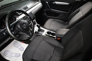 Седан Volkswagen Passat 2011 года, 939000 рублей, Сургут