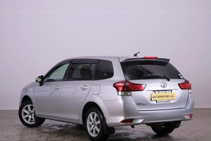 Универсал Toyota Corolla Fielder 2015 года, 1349000 рублей, Омск