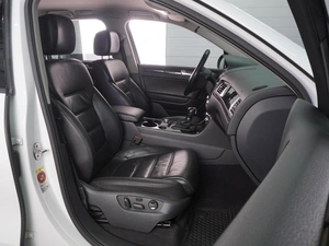 Внедорожник Volkswagen Touareg 2012 года, 1899000 рублей, Воронеж