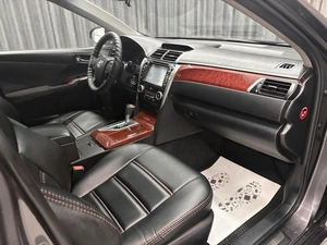Седан Toyota Camry 2013 года, 1249000 рублей, Красноярск