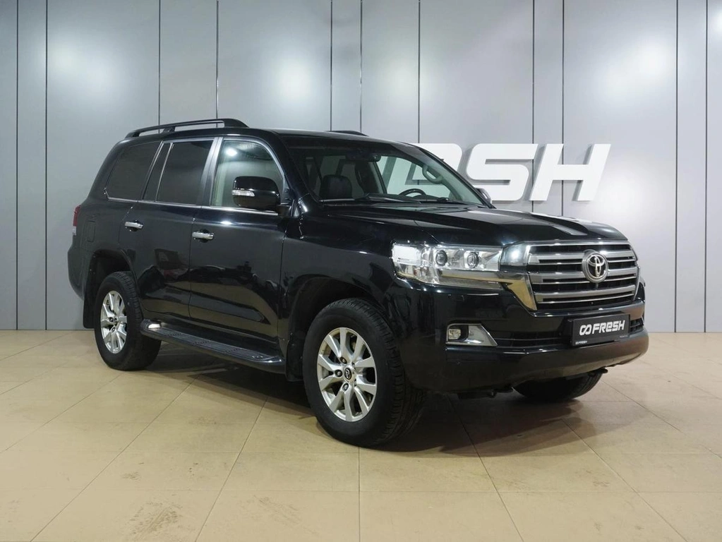 Внедорожник Toyota Land Cruiser 2019 года, 7899000 рублей, Воронеж