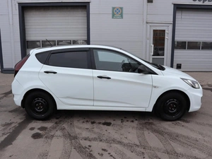 Хэтчбек 4 дв. Hyundai Solaris 2012 года, 770000 рублей, Железногорск