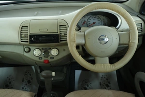 Хетчбэк Nissan March 2002 года, 199000 рублей, Омск