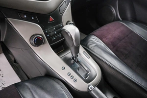 Седан Chevrolet Cruze 2011 года, 669000 рублей, Красноярск