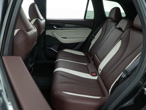 Внедорожник Geely Monjaro 2023 года, 3150000 рублей, Москва